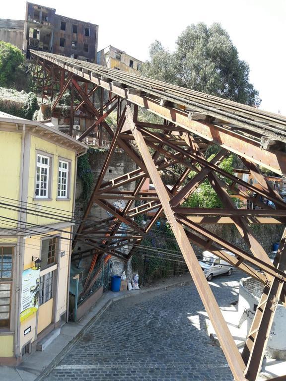 Hostal Recuerdos De Familia Valparaíso Buitenkant foto